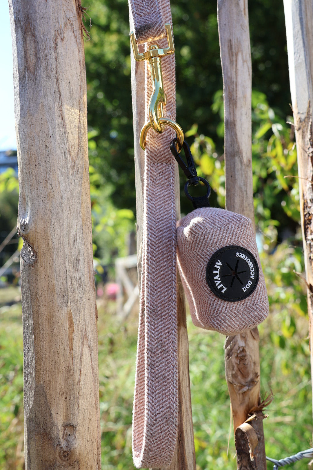 Poepzakjeshouder - 'Latte Magic'